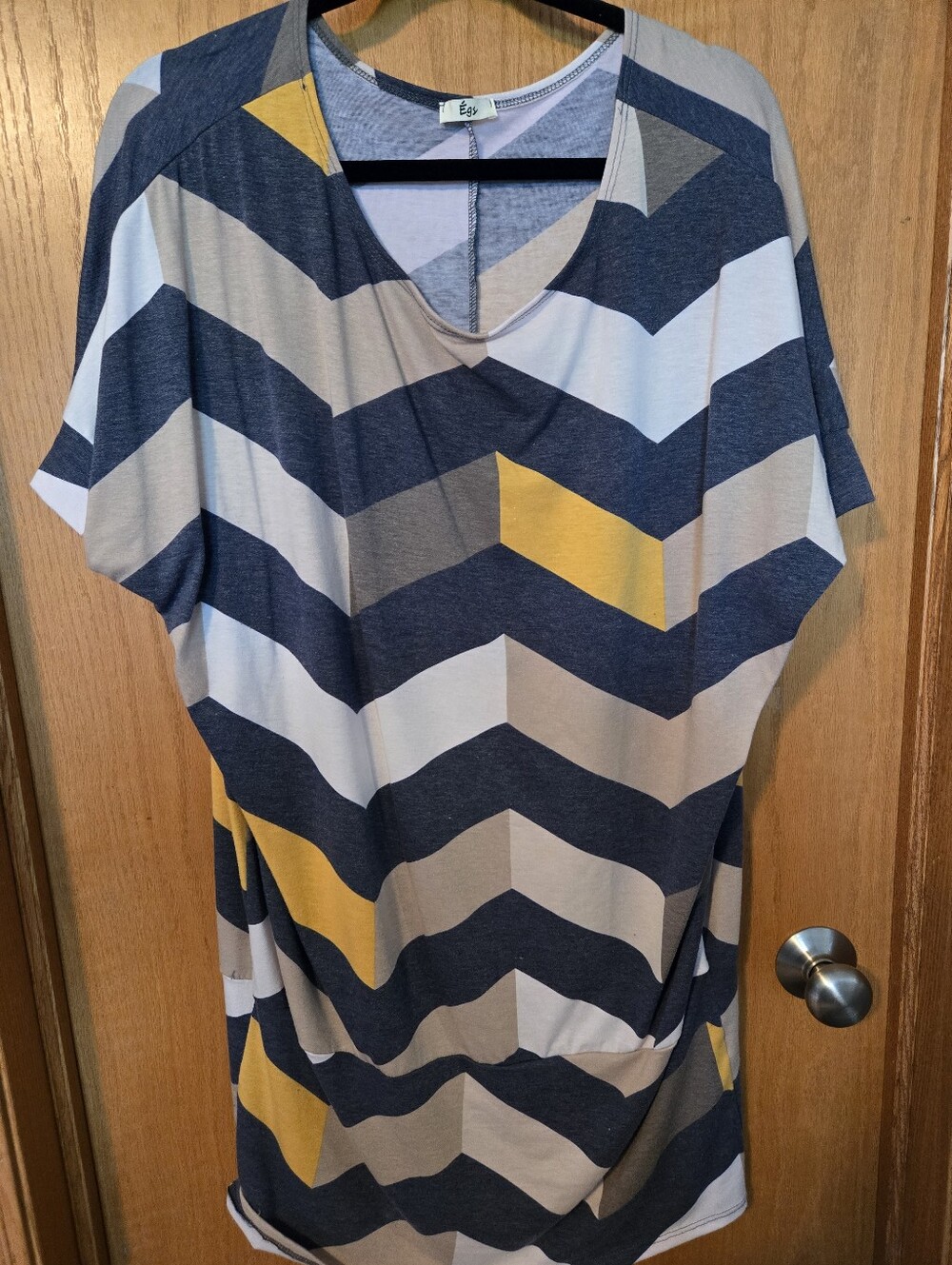 Chevron V-Neck Tunic Top in Navy, Cream & Mustard